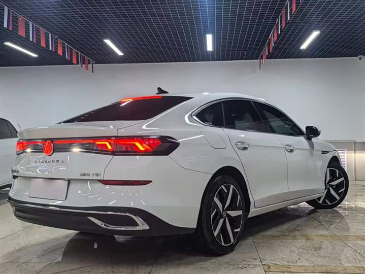 Фото 4 - Volkswagen Lamando L