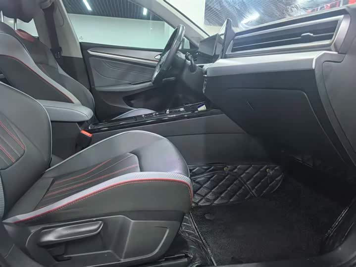 Фото 8 - Volkswagen Lamando L