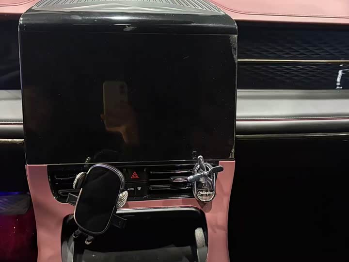 Фото 6 - GAC Trumpchi M8