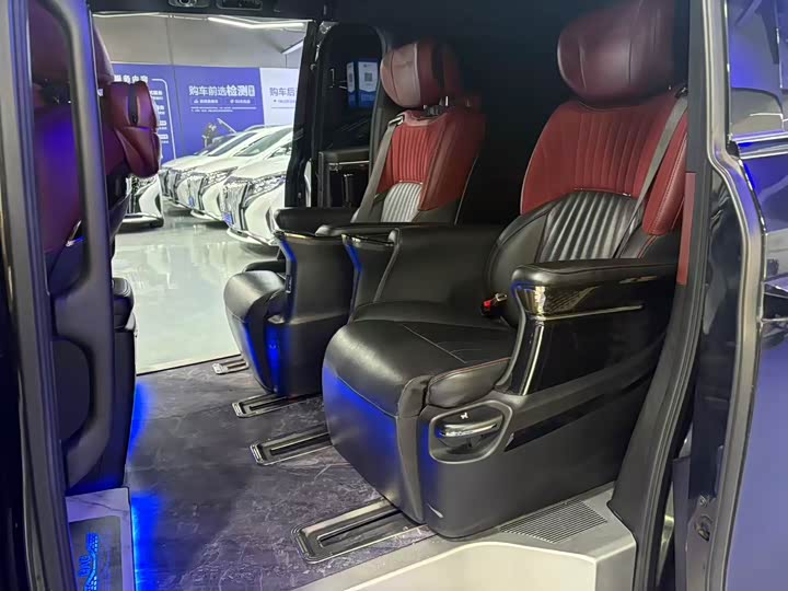 Фото 7 - GAC Trumpchi M8