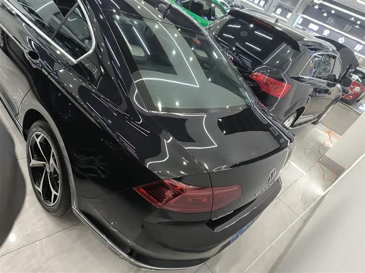 Фото 6 - Volkswagen Magotan