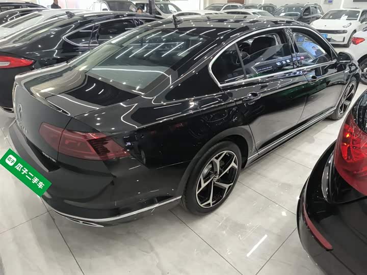 Фото 7 - Volkswagen Magotan