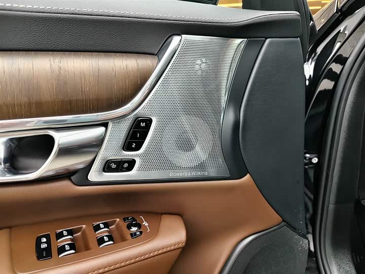 Фото 8 - Volvo S90 Hybrid