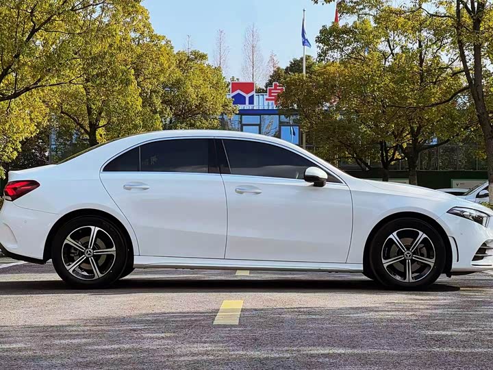 Фото 4 - Mercedes-Benz A-Class