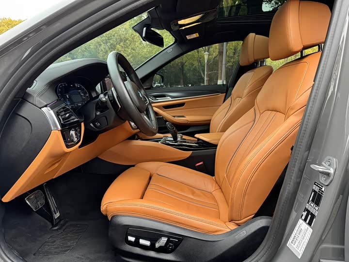 Фото 5 - BMW 5 Series