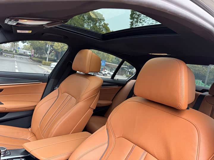 Фото 7 - BMW 5 Series