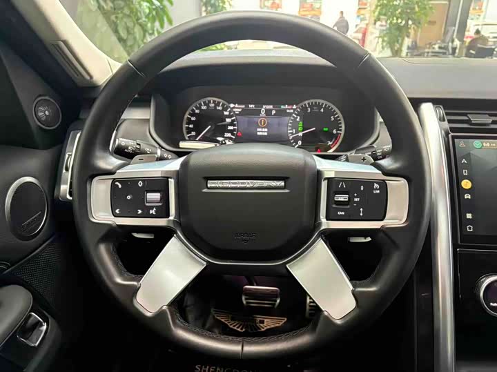 Фото 8 - Land Rover Discovery