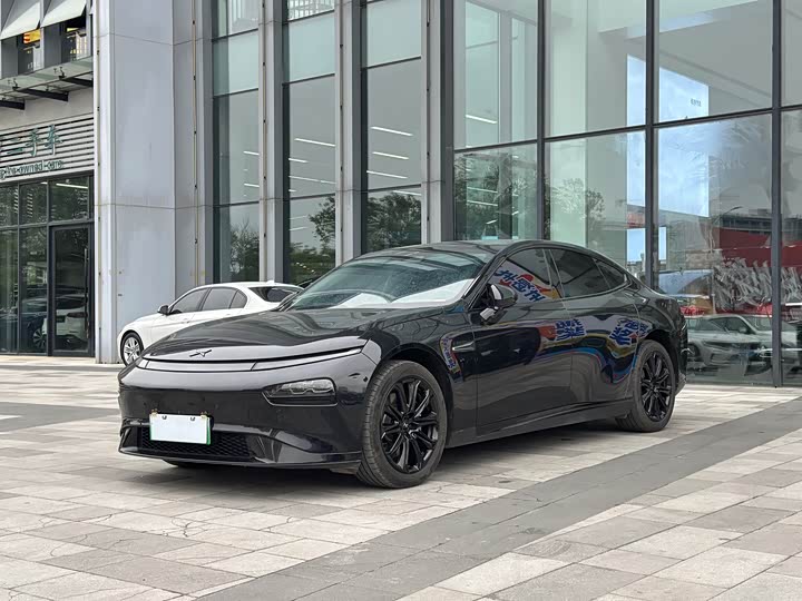 Фото 1 - XPeng P7