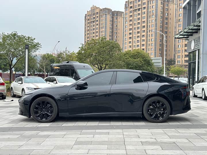 Фото 7 - XPeng P7