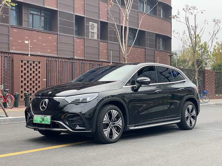 Фото 1 - Mercedes-Benz EQE SUV