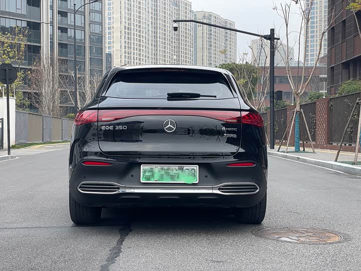 Фото 4 - Mercedes-Benz EQE SUV