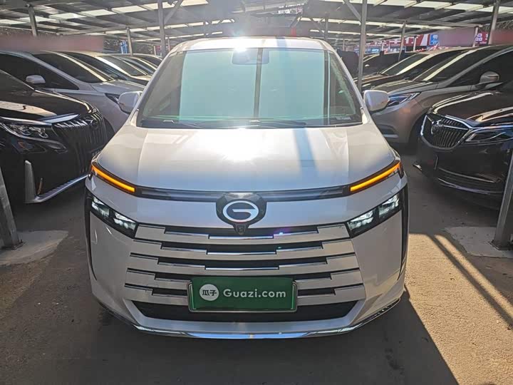 Фото 3 - GAC Trumpchi E8