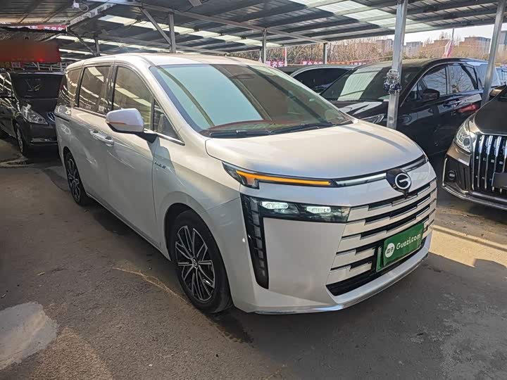 Фото 4 - GAC Trumpchi E8