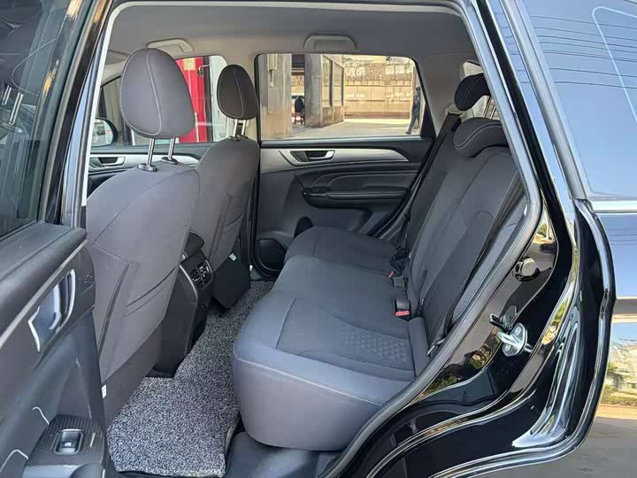 Фото 8 - Haval M6