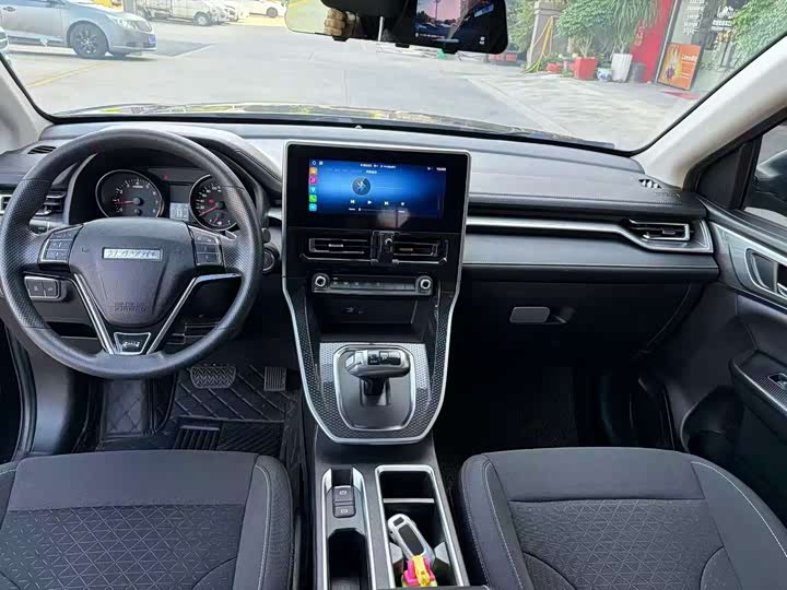 Фото 9 - Haval M6