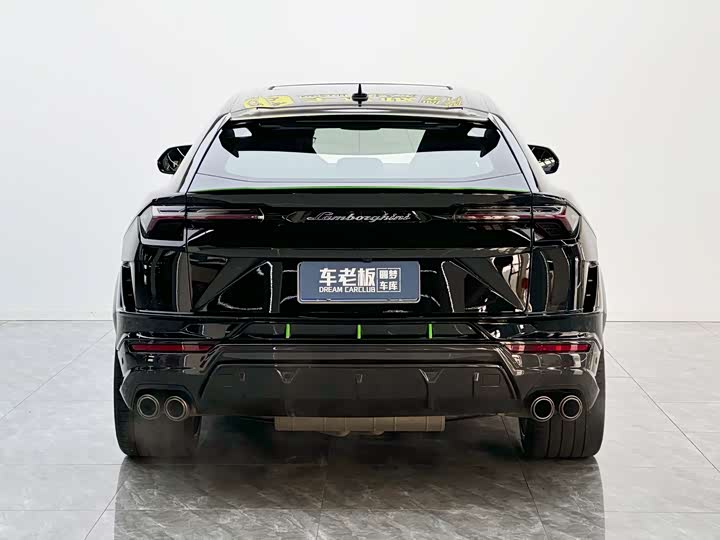 Фото 5 - Lamborghini Urus