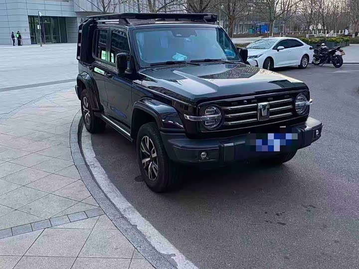 Фото 2 - Tank 300