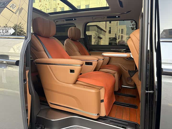 Фото 4 - Maxus Mifa 9