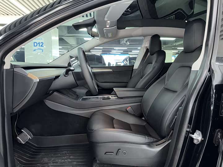 Фото 8 - Tesla Model Y