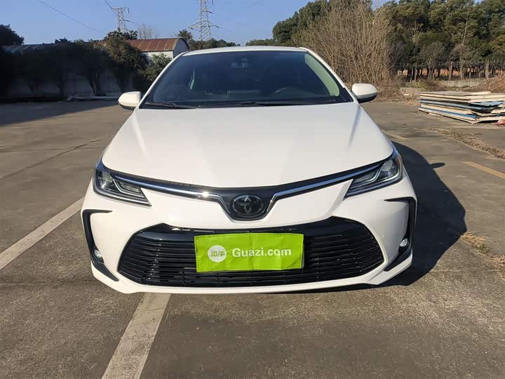 Фото 3 - Toyota Corolla