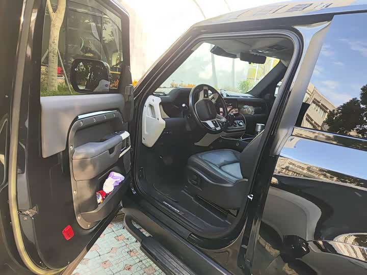 Фото 3 - Land Rover Defender