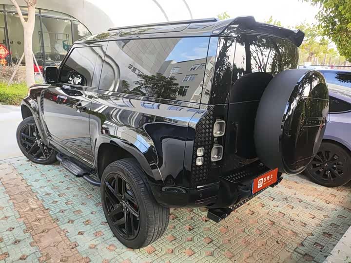 Фото 6 - Land Rover Defender