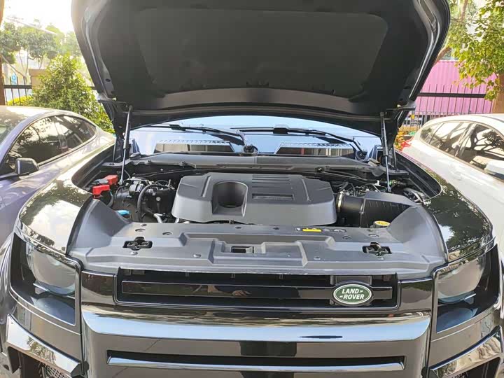 Фото 8 - Land Rover Defender