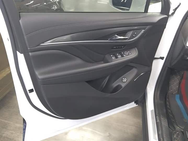 Фото 7 - Buick Enclave