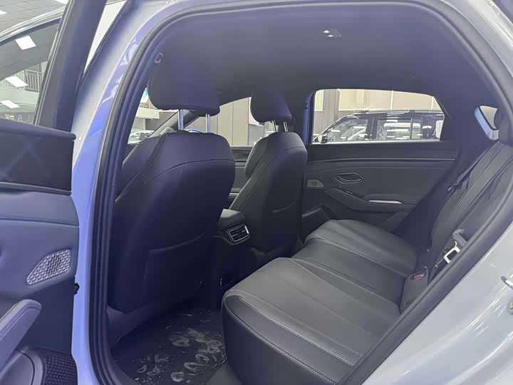 Фото 7 - BYD Qin L