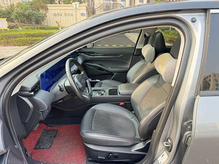 Фото 8 - Ford Mondeo