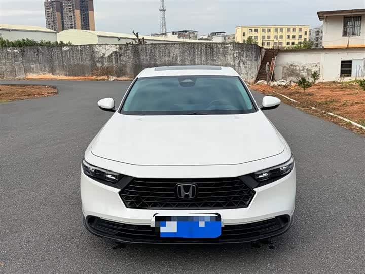 Фото 2 - Honda Accord