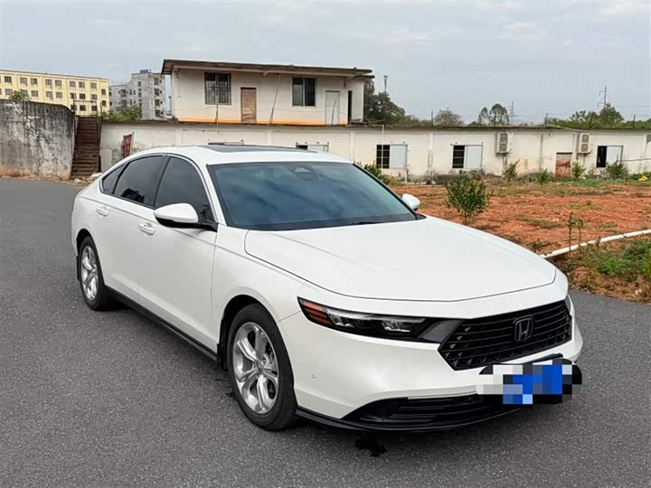 Фото 3 - Honda Accord