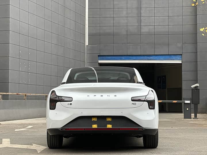 Фото 4 - XPeng Mona M03