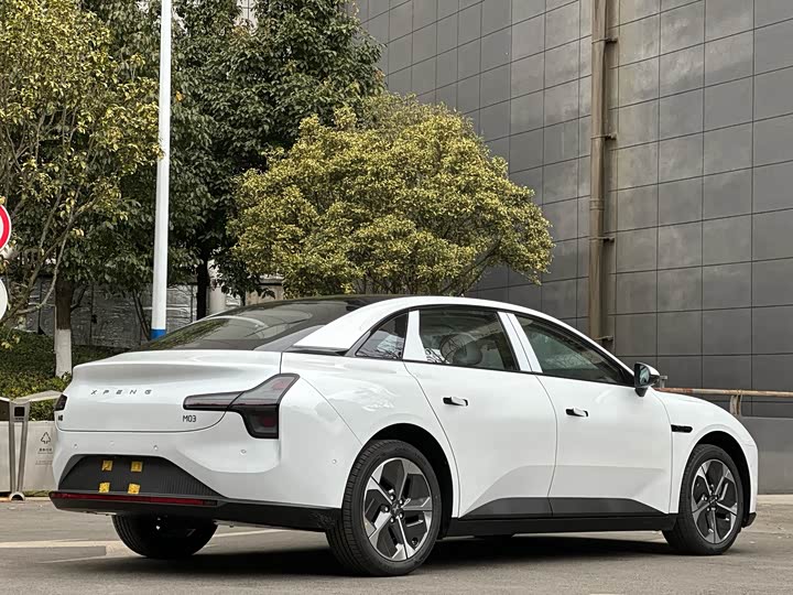 Фото 6 - XPeng Mona M03