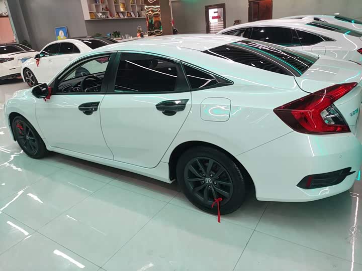 Фото 5 - Honda Civic