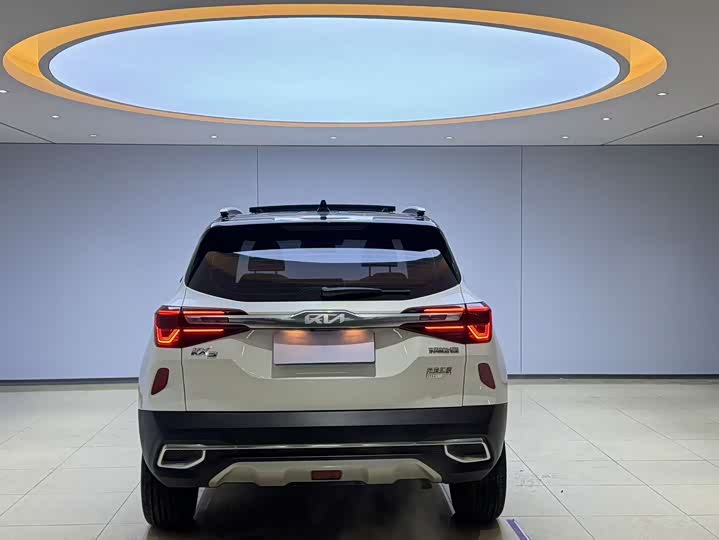 Фото 6 - Kia KX3