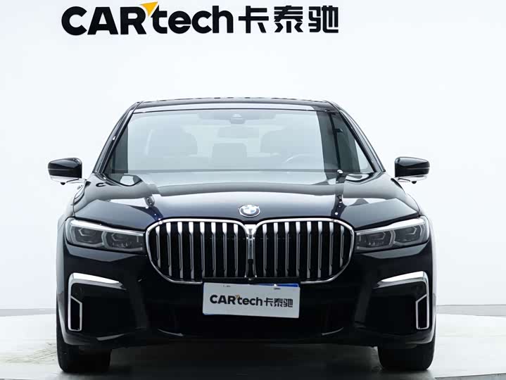 Фото 3 - BMW 7 Series