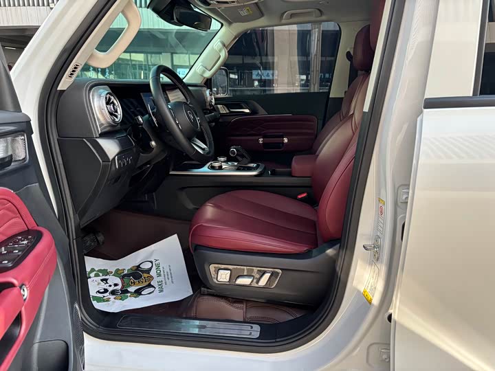 Фото 8 - Tank 300