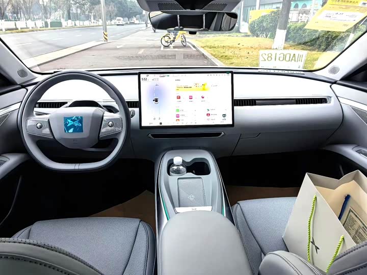 Фото 3 - XPeng Mona M03