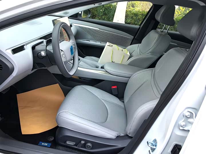 Фото 4 - XPeng Mona M03