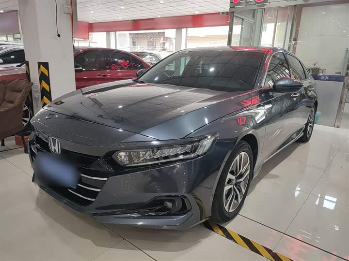 Фото 2 - Honda Accord