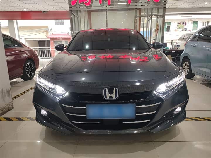 Фото 3 - Honda Accord