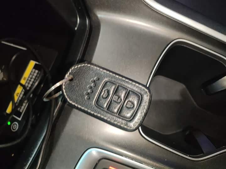 Фото 9 - Honda Accord