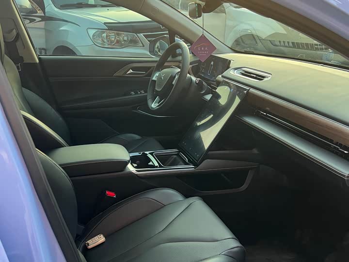 Фото 8 - XPeng P5