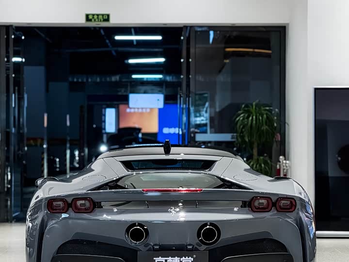 Фото 7 - Ferrari SF90