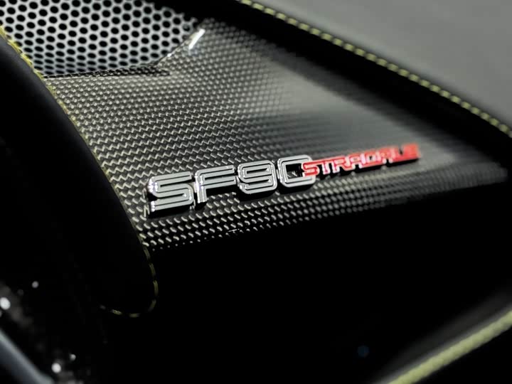 Фото 8 - Ferrari SF90