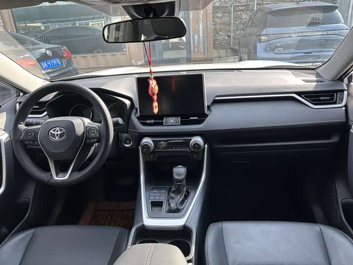 Фото 4 - Toyota Wildlander