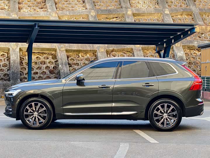 Фото 2 - Volvo XC60