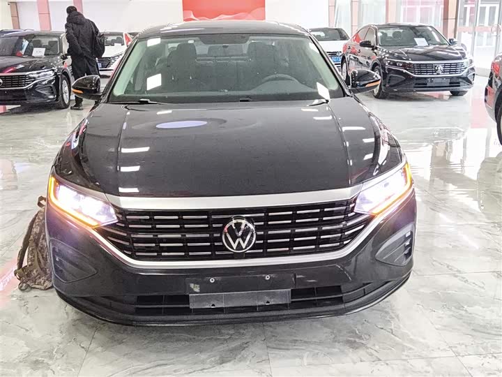 Фото 3 - Volkswagen Passat