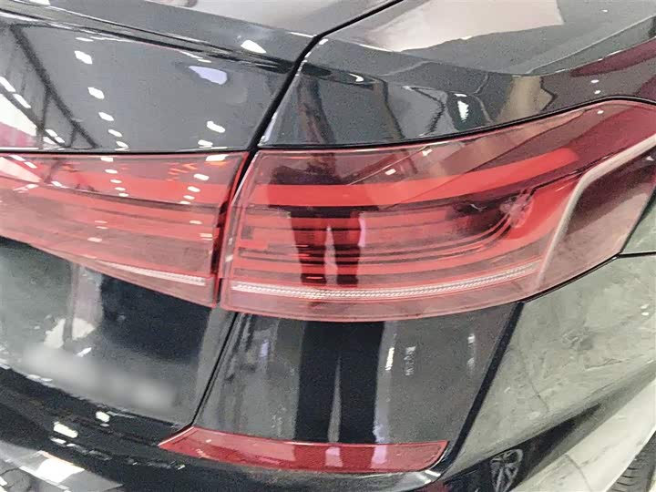 Фото 8 - Volkswagen Passat